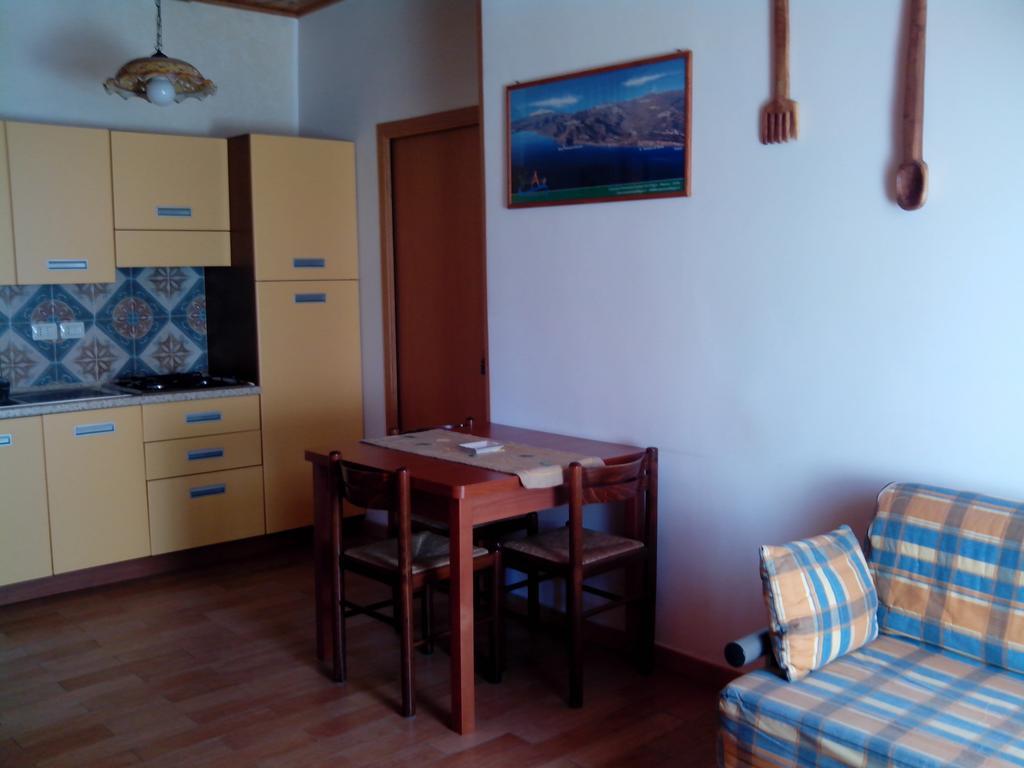 Bed&Breakfast La Casetta SantʼAlessio Siculo Kültér fotó
